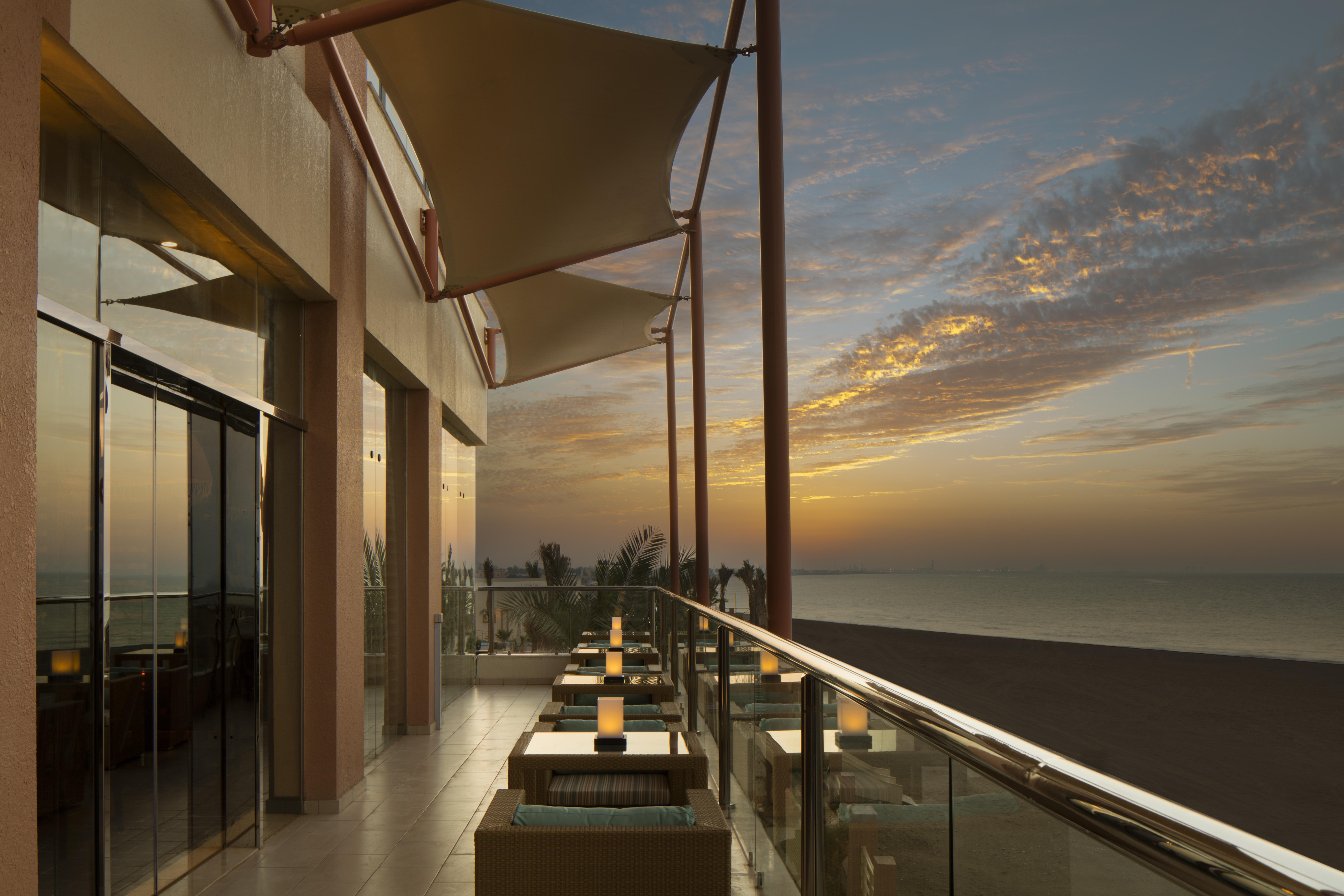 Radisson Blu Hotel & Resort, Sohar Ngoại thất bức ảnh The View