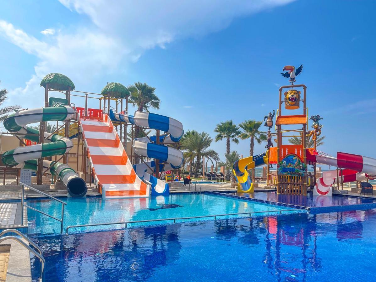 Radisson Blu Hotel & Resort, Sohar Ngoại thất bức ảnh Aqua Park