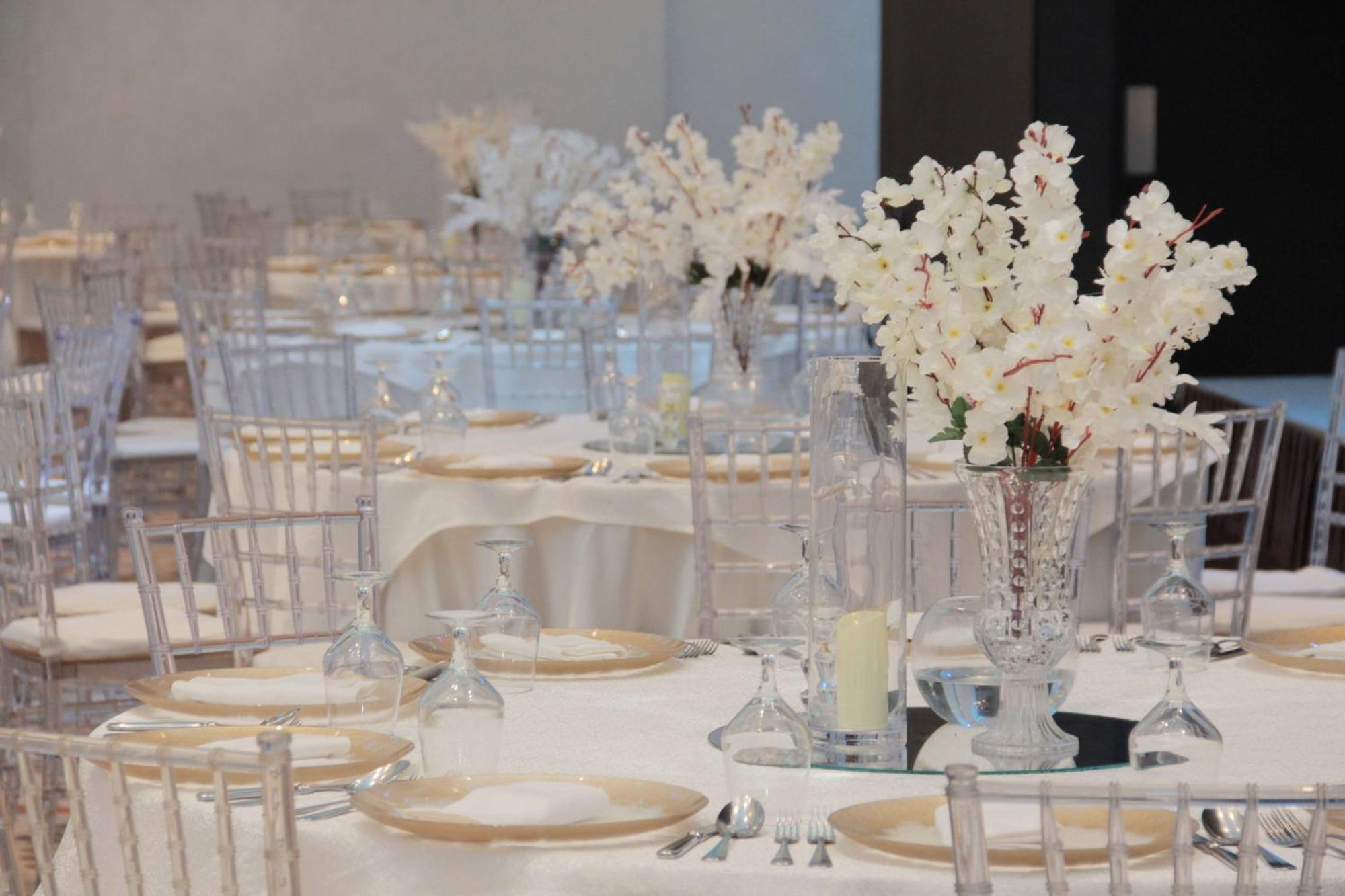 Radisson Blu Hotel & Resort, Sohar Ngoại thất bức ảnh The interior of the ballroom at the 2015 awards ceremony